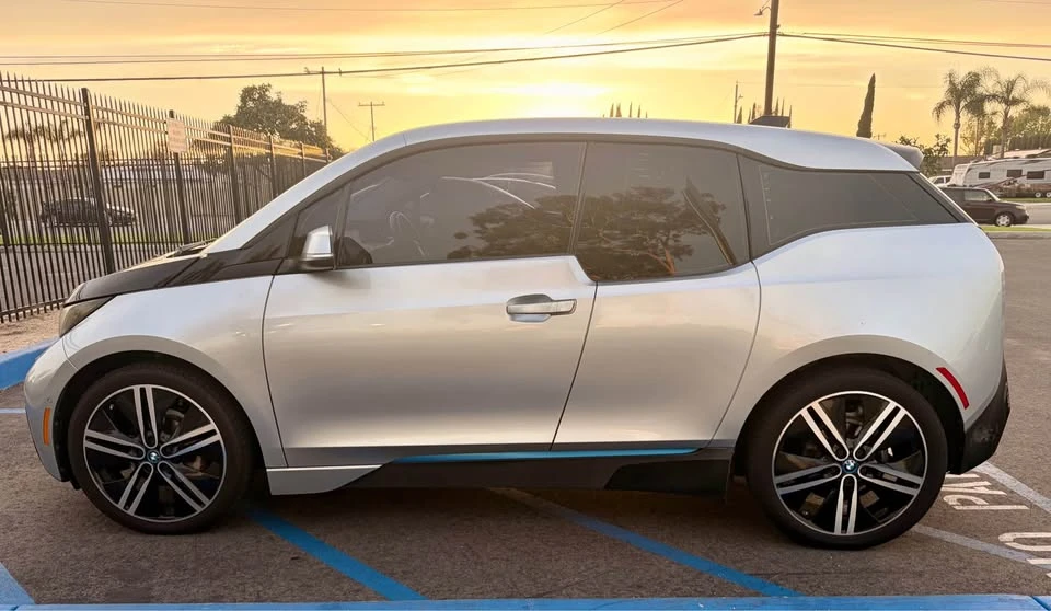 2014 BMW i3 - Image 2 of 10