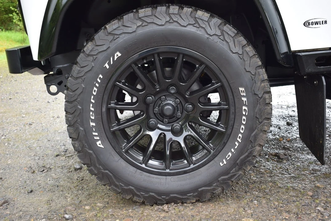 2014 Land Rover Defender 90 - Image 23 of 30