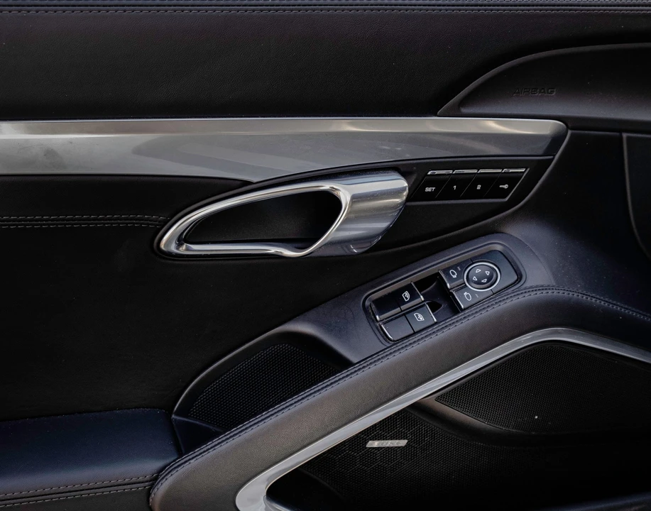 2014 Porsche 981 Boxster S - Image 7 of 11