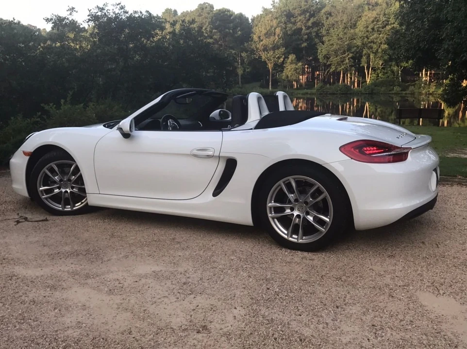 2014 Porsche 981 Boxster - Image 2 of 31
