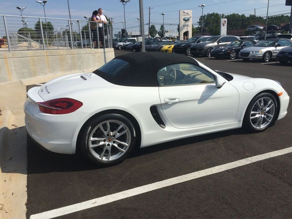 2014 Porsche 981 Boxster - Image 2 of 10