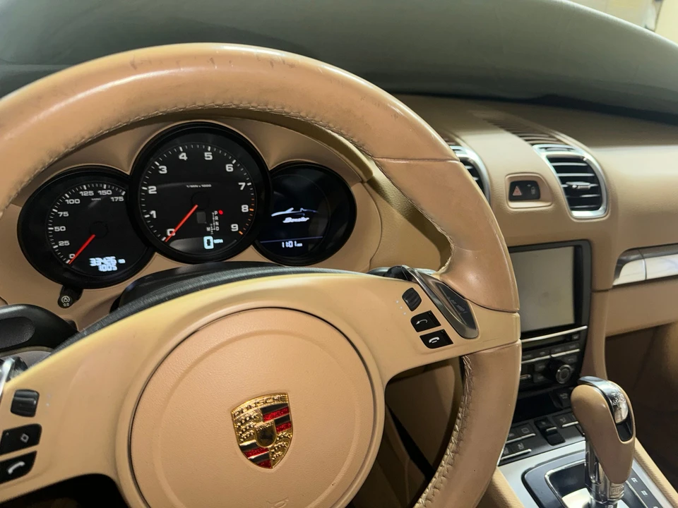2014 Porsche 981 Boxster - Image 7 of 10