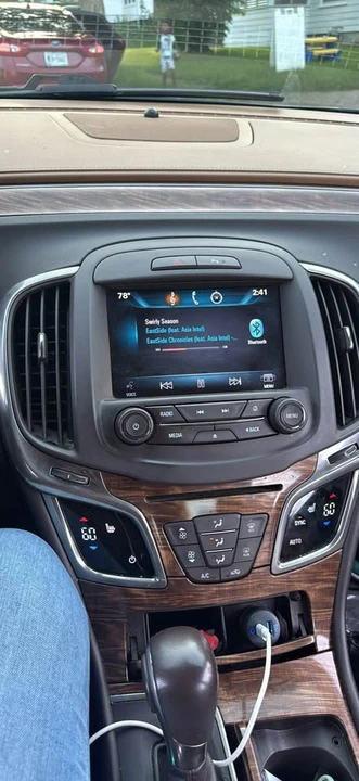 2014 Buick LaCrosse - Image 4 of 4
