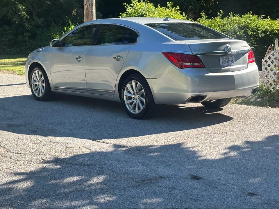 2014 Buick LaCrosse - Image 2 of 7