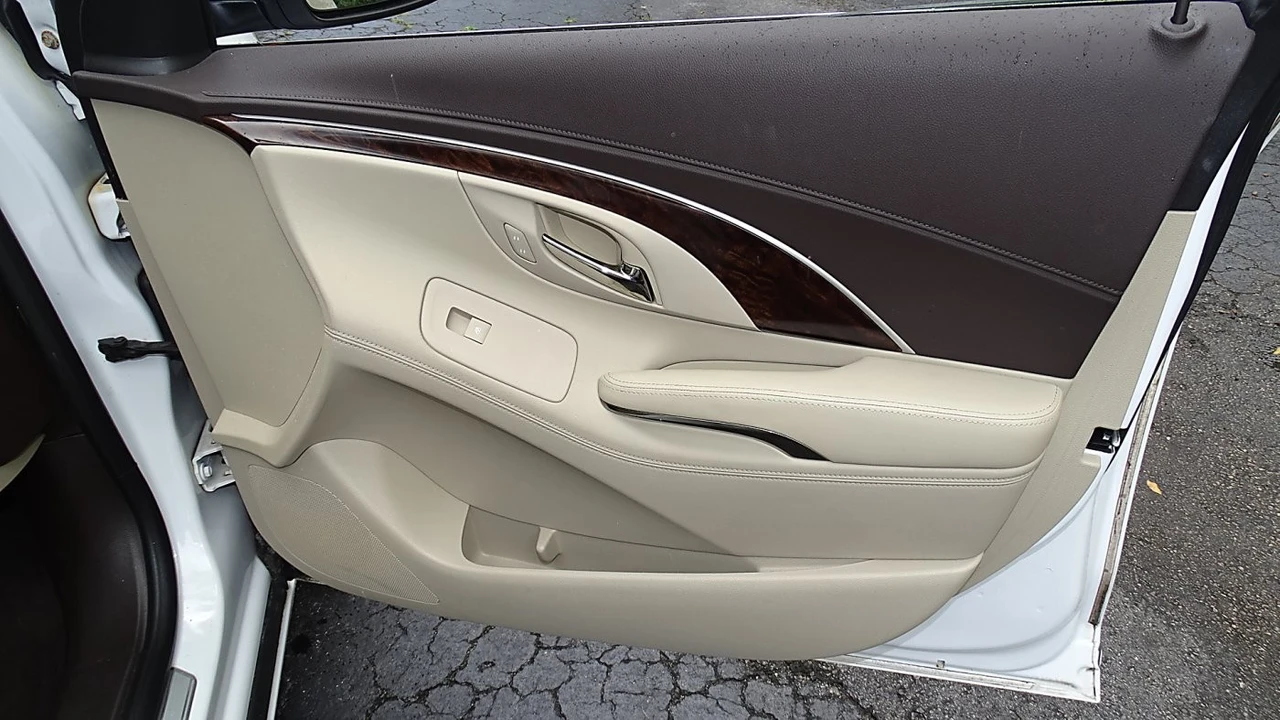 2014 Buick LaCrosse - Image 16 of 21