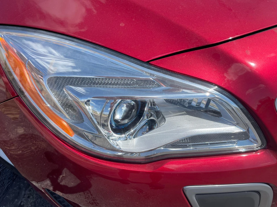 2014 Buick Regal - Image 9 of 31