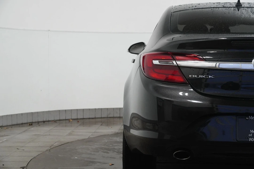 2014 Buick Regal - Image 11 of 12