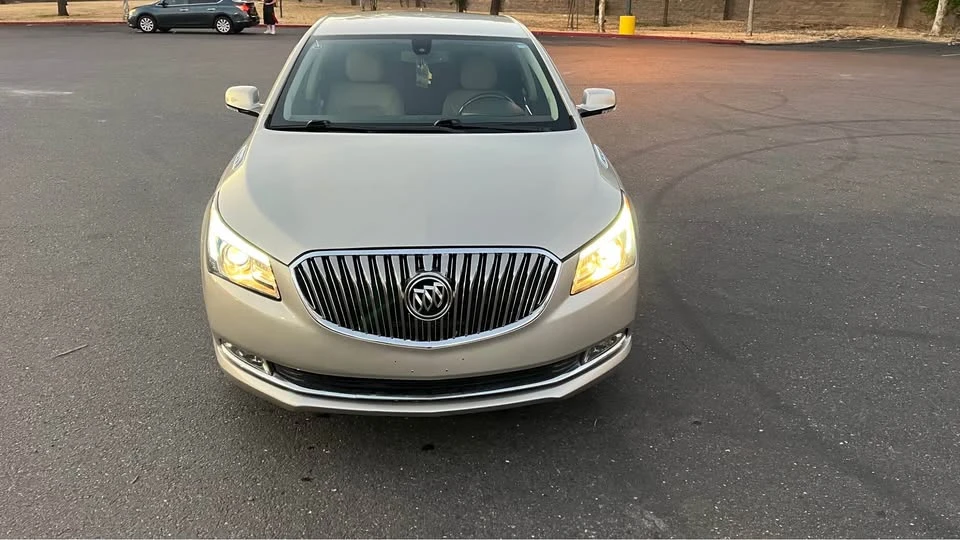 2014 Buick LaCrosse - Image 2 of 11
