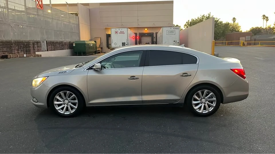 2014 Buick LaCrosse - Image 3 of 11