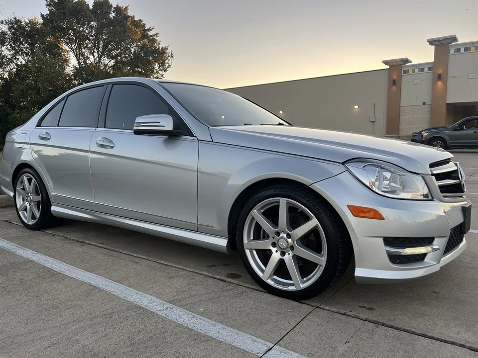 2014 Mercedes-Benz W204 C-Class - Image 15 of 21