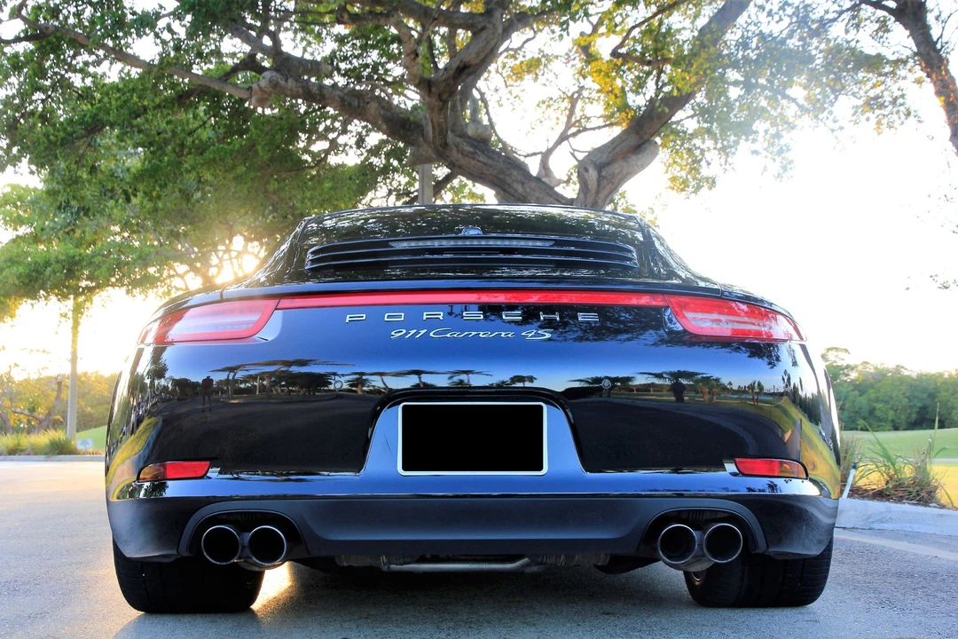 2014 Porsche 991 Carrera 4S - Image 4 of 8