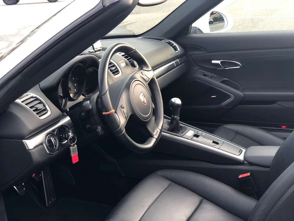 2014 Porsche 981 Boxster - Image 8 of 12