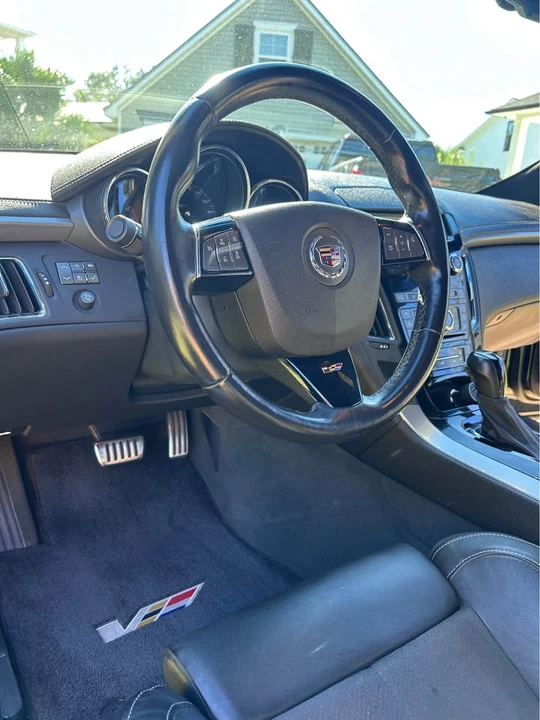 2014 Cadillac CTS-V 2nd Gen - Image 2 of 11