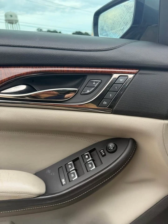 2014 Cadillac CTS 3rd Gen - Image 15 of 17