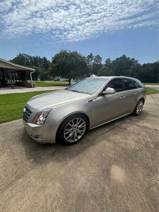 2014 Cadillac CTS-V 2nd Gen - Image 2 of 3