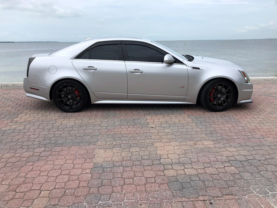 2014 Cadillac CTS-V 2nd Gen - Image 16 of 31