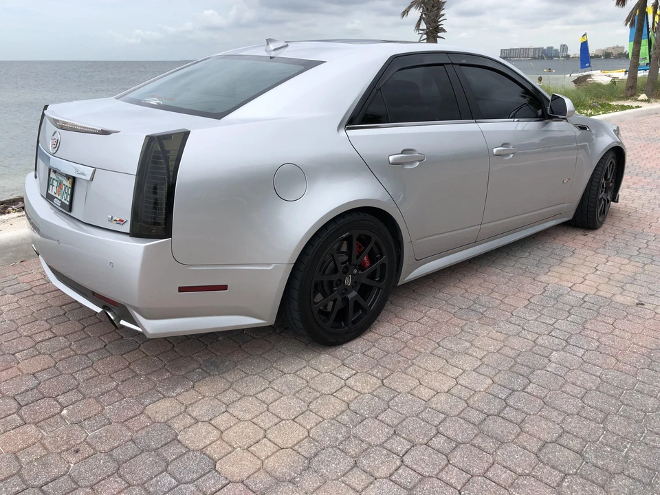 2014 Cadillac CTS-V 2nd Gen - Image 15 of 31