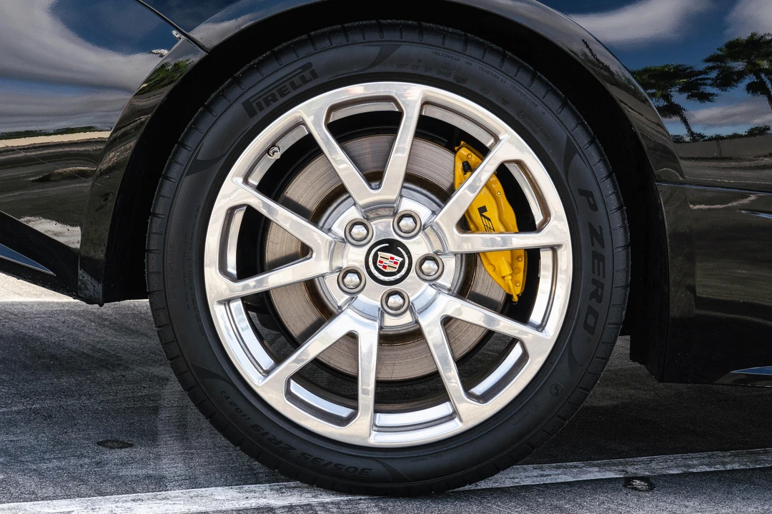 2014 Cadillac CTS-V 2nd Gen - Image 29 of 31