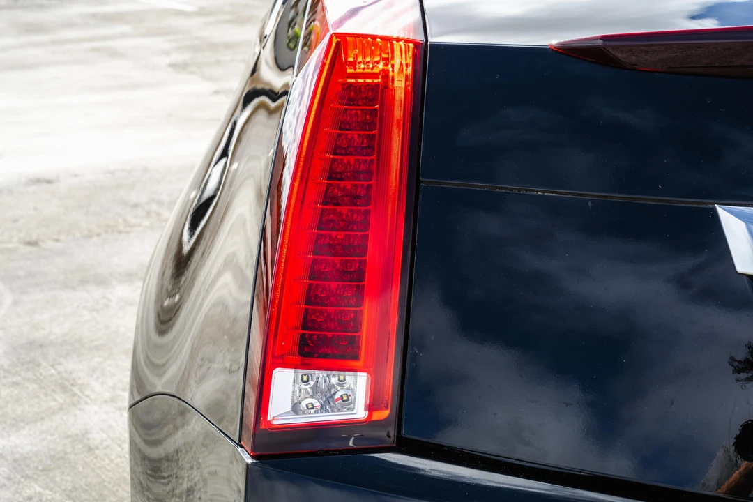 2014 Cadillac CTS-V 2nd Gen - Image 19 of 31