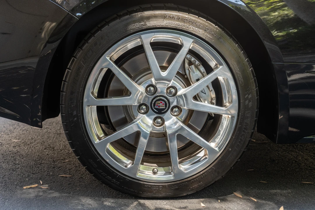 2014 Cadillac CTS-V 2nd Gen - Image 26 of 31
