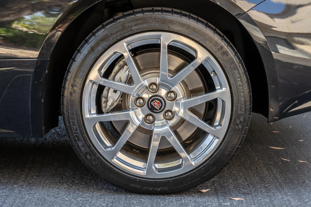 2014 Cadillac CTS-V 2nd Gen - Image 25 of 31
