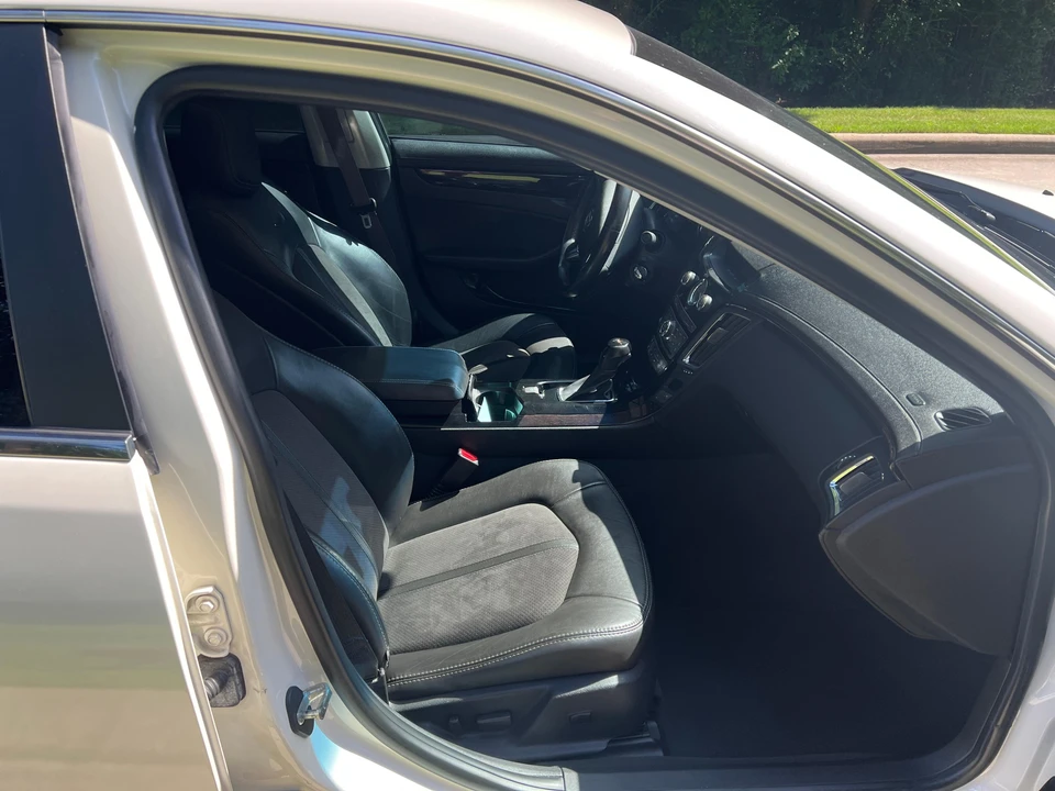 2014 Cadillac CTS-V 2nd Gen - Image 29 of 31