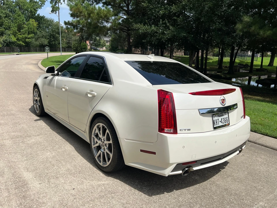 2014 Cadillac CTS-V 2nd Gen - Image 10 of 31