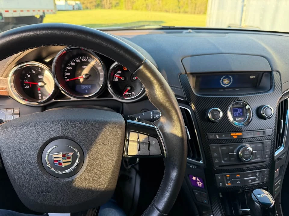 2014 Cadillac CTS-V 2nd Gen - Image 17 of 18