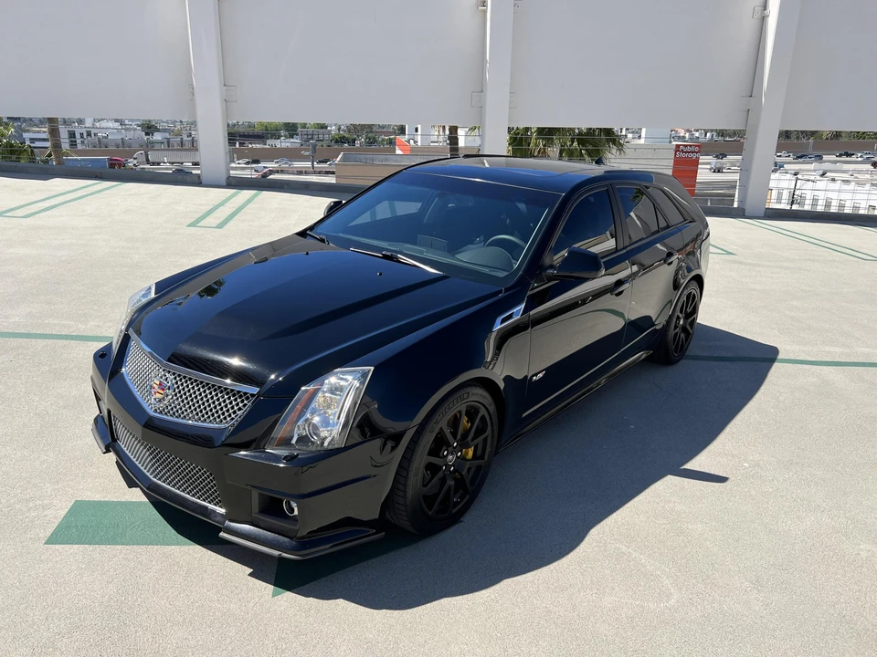 2014 Cadillac CTS-V 2nd Gen - Image 2 of 31