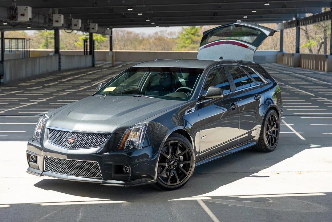 2014 Cadillac CTS-V 2nd Gen - Image 8 of 31
