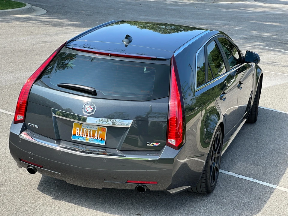 2014 Cadillac CTS-V 2nd Gen - Image 15 of 31