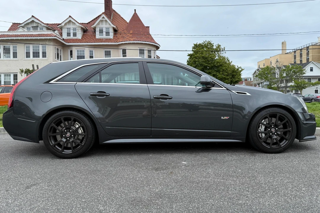 2014 Cadillac CTS-V 2nd Gen - Image 3 of 31