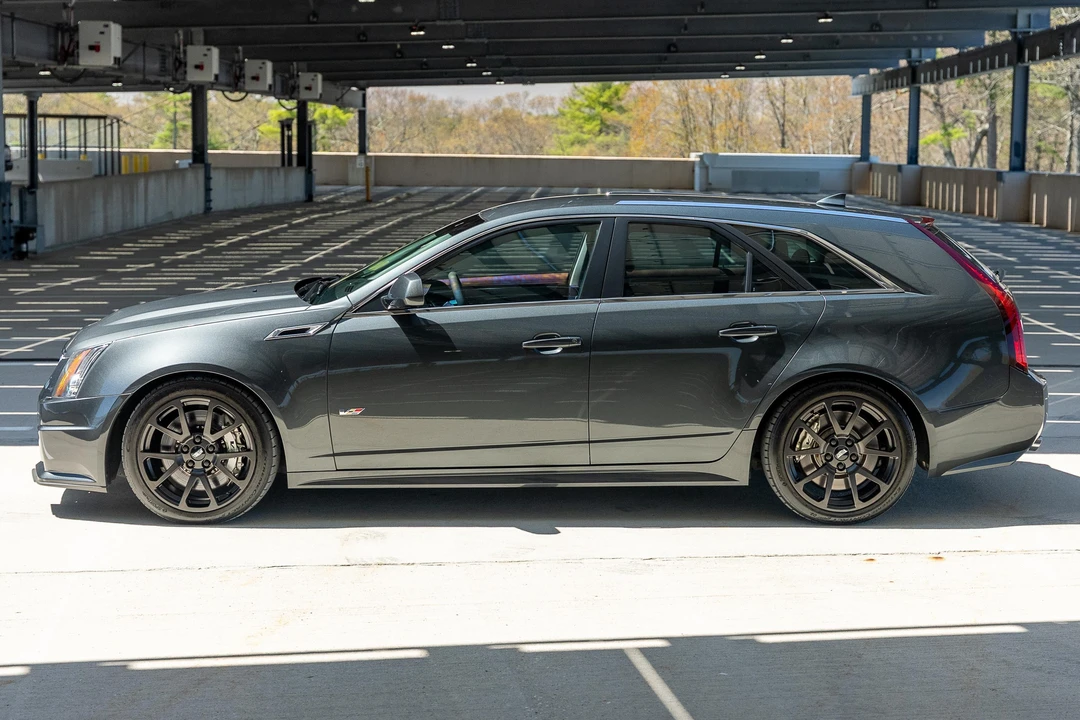 2014 Cadillac CTS-V 2nd Gen - Image 3 of 31
