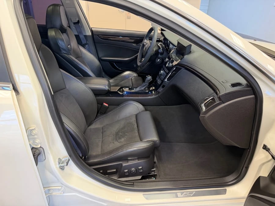 2014 Cadillac CTS-V 2nd Gen - Image 9 of 14