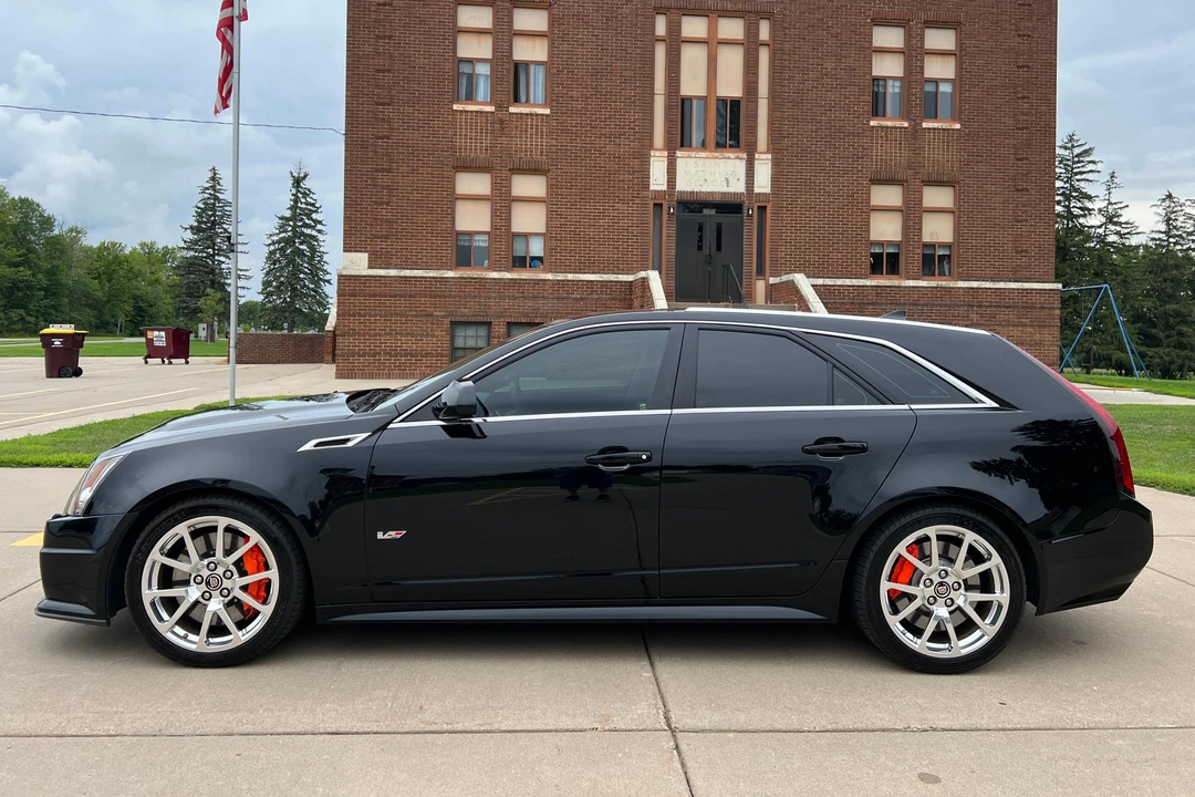2014 Cadillac CTS-V 2nd Gen - Image 3 of 31