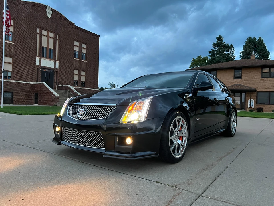 2014 Cadillac CTS-V 2nd Gen - Image 10 of 31