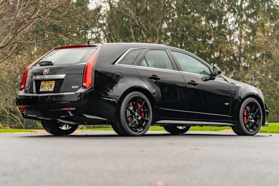 2014 Cadillac CTS-V 2nd Gen - Image 9 of 31