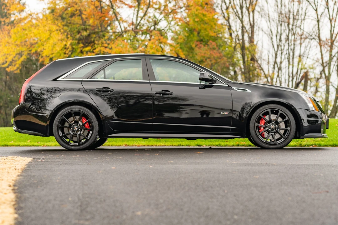 2014 Cadillac CTS-V 2nd Gen - Image 10 of 31