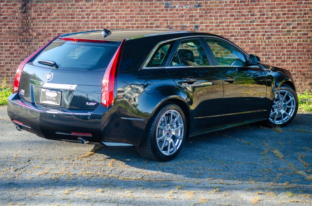 2014 Cadillac CTS-V 2nd Gen - Image 28 of 31