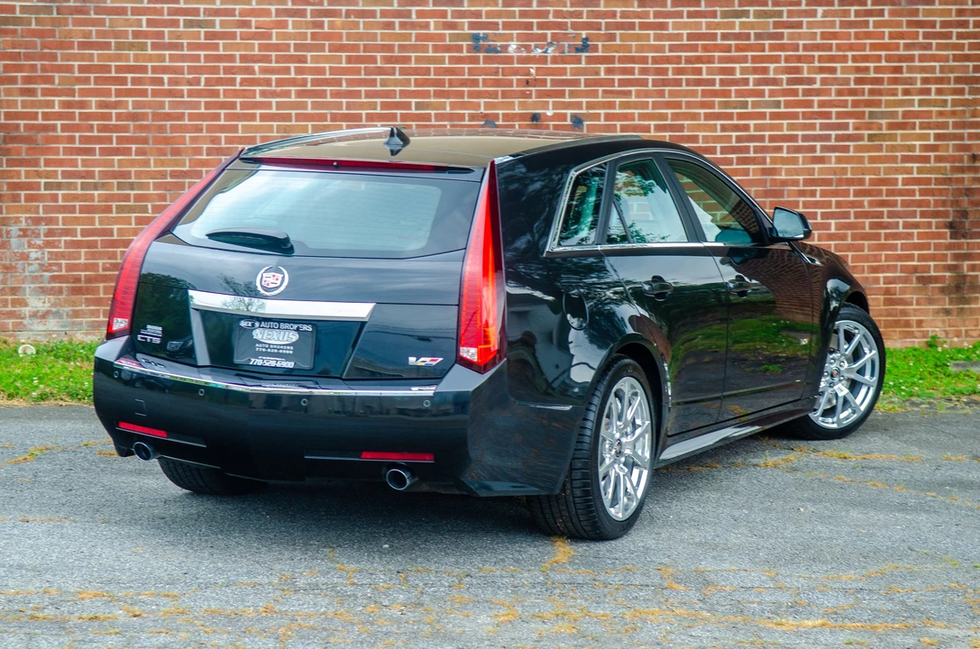2014 Cadillac CTS-V 2nd Gen - Image 29 of 31