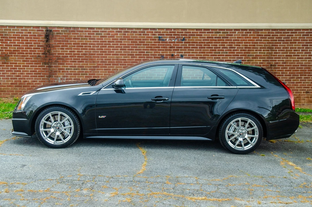 2014 Cadillac CTS-V 2nd Gen - Image 8 of 31