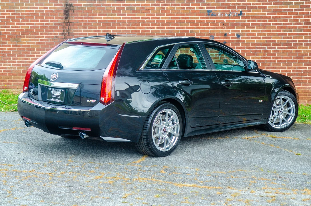 2014 Cadillac CTS-V 2nd Gen - Image 27 of 31