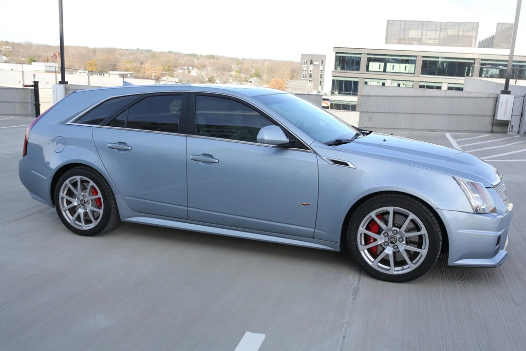 2014 Cadillac CTS-V 2nd Gen - Image 19 of 31