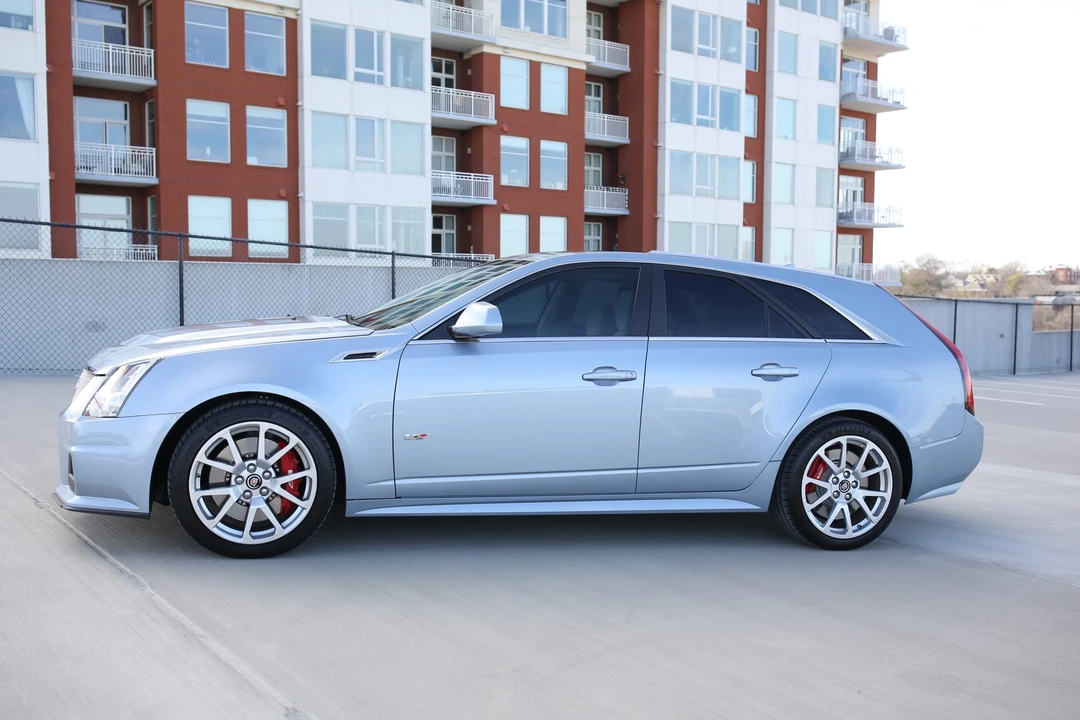 2014 Cadillac CTS-V 2nd Gen - Image 9 of 31