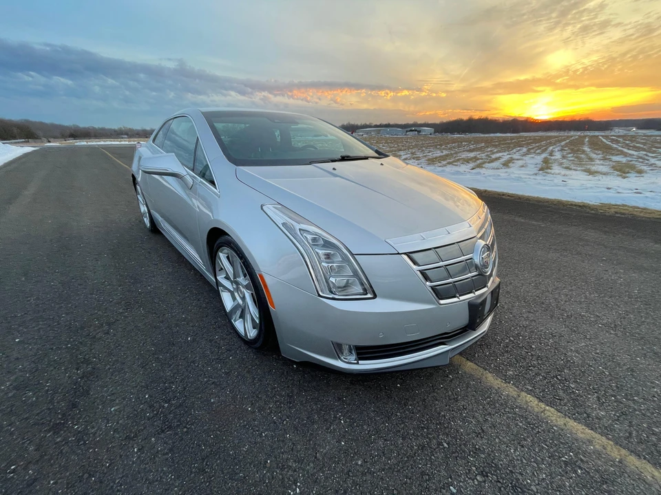 2014 Cadillac ELR - Image 18 of 31