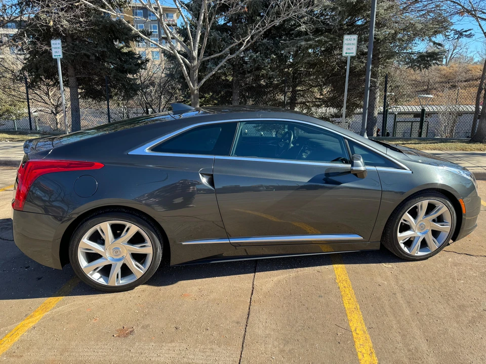 2014 Cadillac ELR - Image 23 of 31