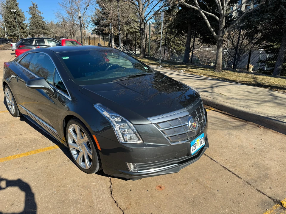 2014 Cadillac ELR - Image 28 of 31