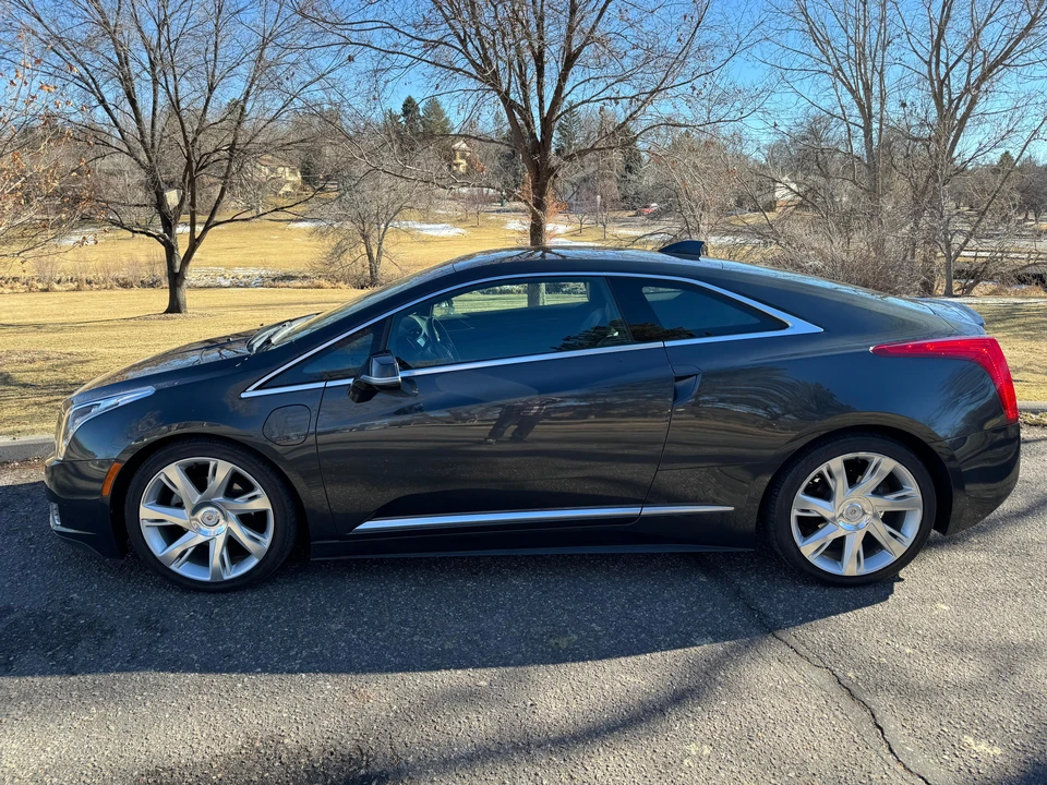 2014 Cadillac ELR - Image 12 of 31