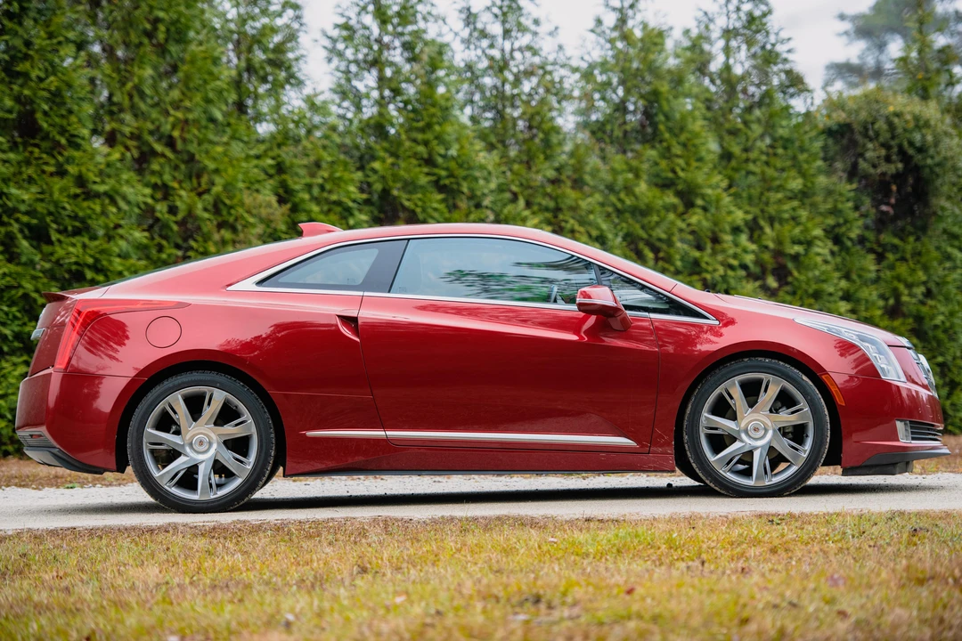 2014 Cadillac ELR - Image 9 of 31