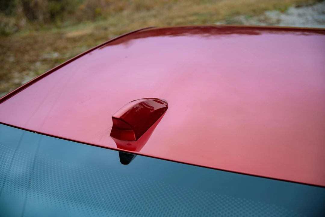 2014 Cadillac ELR - Image 23 of 31